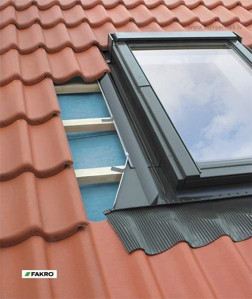 Pieslēgums  Fakro EHV-AT Thermo dziļi profilētiem jumta segumiem, līdz 90 mm, ar papildus termoizolāciju
